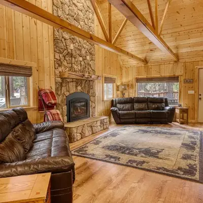 Black Bear Hideaway
