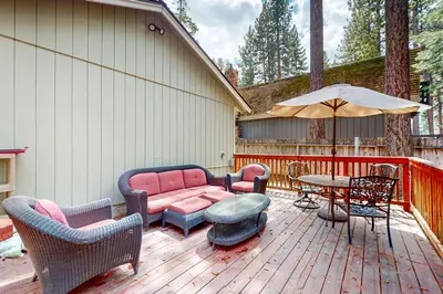Gallery image of Deer Trail Retreat in South Lake Tahoe