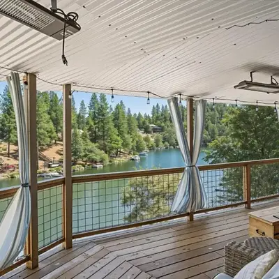 Water's Edge - Gorgeous Water Views! home