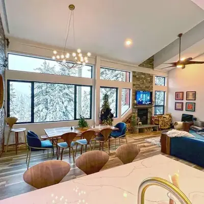 Gondola Chalet -New Luxury 5 Bdrm Condo @ Canyon Lodge