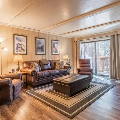 Summit Forester #47 BLDG.2 Bedrm / 2 bath Ski in Ski Out! Steps to Chair 15 at Little Eagle Lodge!
