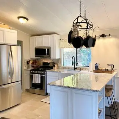 B-B Ranch Cottage~Heart of Gold Country~*HOT TUB*