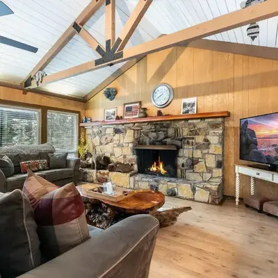 Classic 3BD Tahoe Cabin with Hot Tub