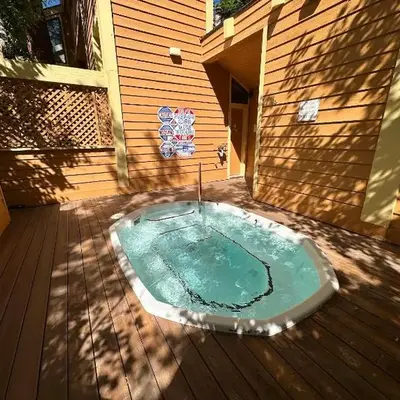 New renovated McCloud Condo in the middle of Town