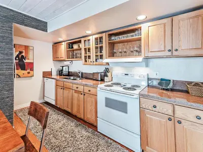 Gallery image of Forest Pines Condo Country Contemporary feel in Incline Village