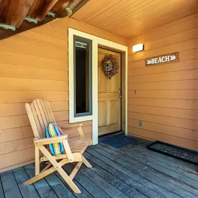 226 McCloud great location