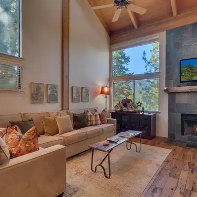 Rocky Point #93 3BR Townhome in Northstar - Shuttle to Slopes - HOA Amenities