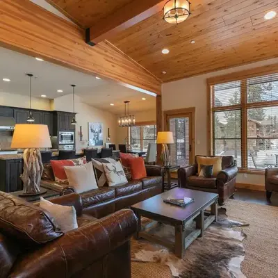 Trestlewood Lodge at Schaffers Mill - Gorgeous 3 BR w Golf Course Views - Extended Stays Welcome!