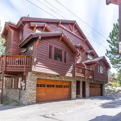 Luxury Townhome