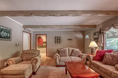 Gallery image of Arnold Schwartzencabin in Arnold