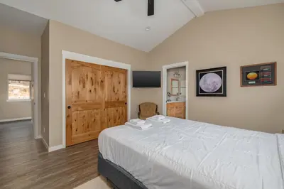 Gallery image of Bronco Bears Hideaway in Arnold