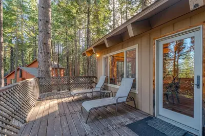 Gallery image of Candys Cottage in Camp Connell