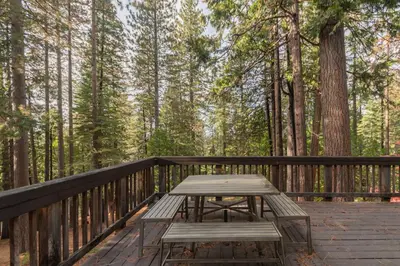 Gallery image of Rivendell Retreat in Arnold