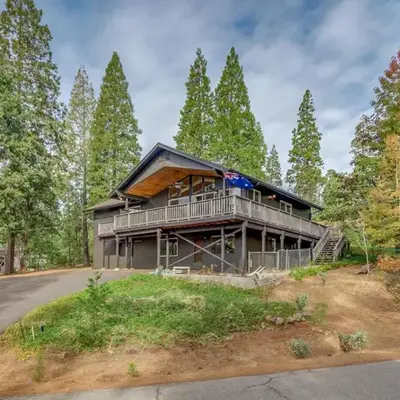 Kelly Cabin