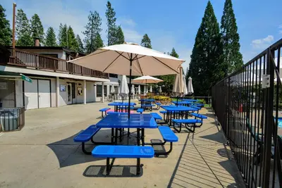 Gallery image of Lazy Bear Lair in Arnold