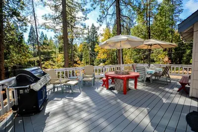 Gallery image of Hennessys Laughing Bear Lodge in Arnold