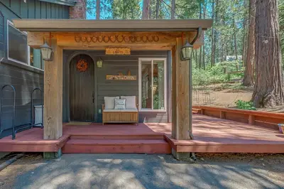 Gallery image of Cozy Bear Cabin in Arnold
