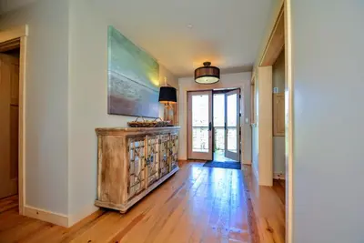 Gallery image of Towering Pines Lodge in Arnold
