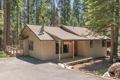 Gallery image of Lucky Cub Cabin in Dorrington