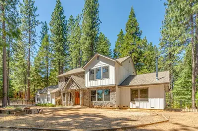 Gallery image of Varela Mountain House in Arnold