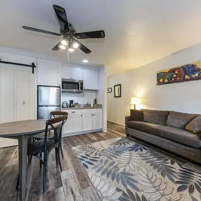 Delightful Studio w/Kitchenette #111 at Donner Lake Village