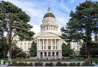 a building with a dome on top of it at SunHouse 1410sqft BBQ 3xTVs Pets W/D Backyard in Sacramento