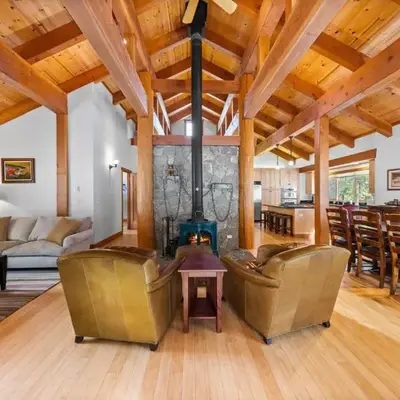 Copperleaf Lodge by Tahoe Getaways - Updated 5BR Alpine Meadows Chalet w Private Hot Tub