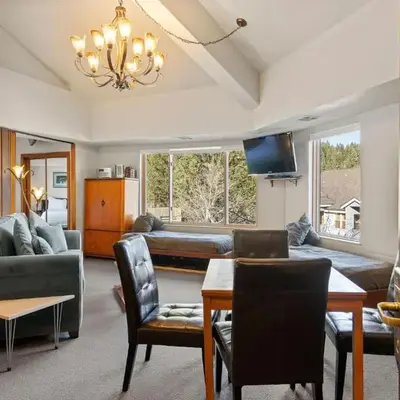 Palisades Tahoe Lodge Rentals Premium One Bedroom #321