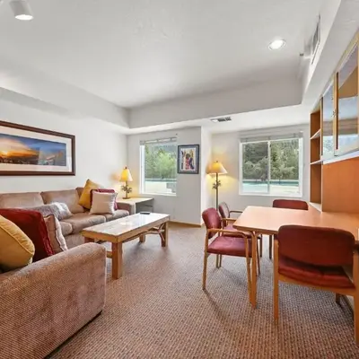 Palisades Tahoe Lodge Rentals Studio #223