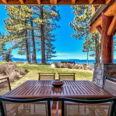 The PEAK Denali 13 - The Ultimate in Lakefront Luxury