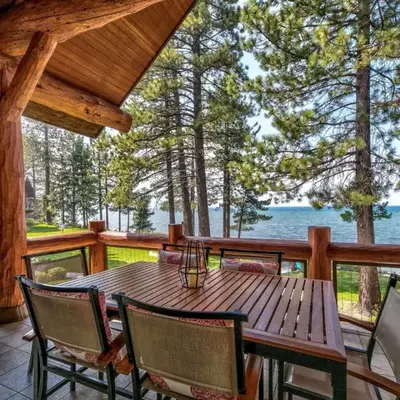 The PEAK Everest 14 - The Ultimate in Lakefront Luxury