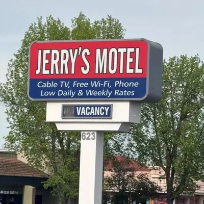 Jerry's Motel