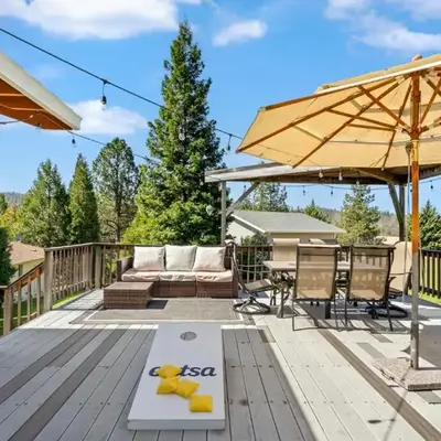 Kathy's Korner - Pet Friendy with Large Deck! home
