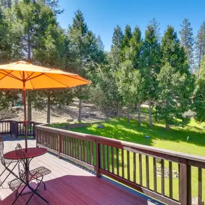 Cozy Cabin in Pine Mountain Lake Near Yosemite!