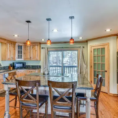 1 Mi to Ski Resort South Lake Tahoe Townhome