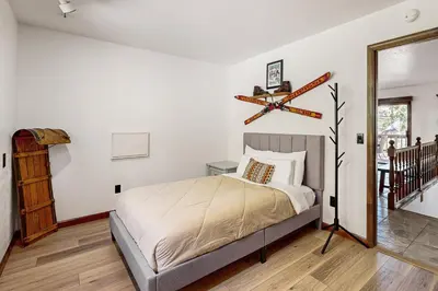 Gallery image of Arnold Adventure House in Arnold