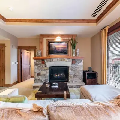 Catamount Lodge 305B by East West Hospitality