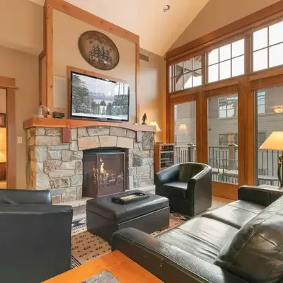 Catamount Lodge 404 by East West Hospitality