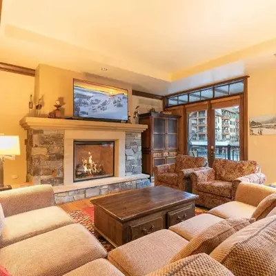 Great Bear Lodge 201 by East West Hospitality