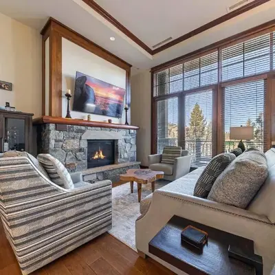 Iron Horse Lodge North 103 by East West Hospitality