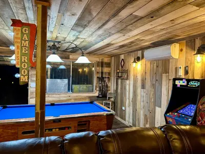 a living room with a pool table and a game room at Enchanted Property near Yosemite, View, Game Room in Ahwahnee