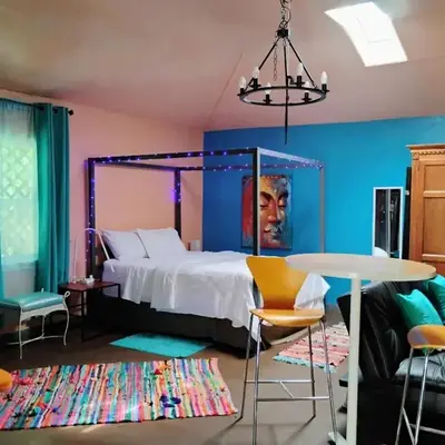 Ping's Tiny Home self-check in & out private