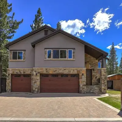 Chateau de Navahoe - Luxury - Hot tub - Large yard