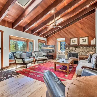 Updated Tahoe Retreat Near Trails with Game Room