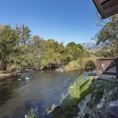 Sequoia Riverfront House with Private Beach