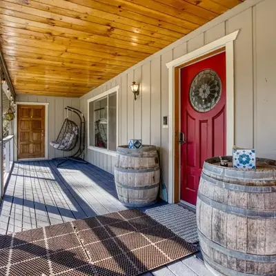 Mariposa home