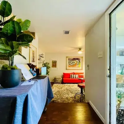 Artist's Condo with 2 Bedroom & Arcade