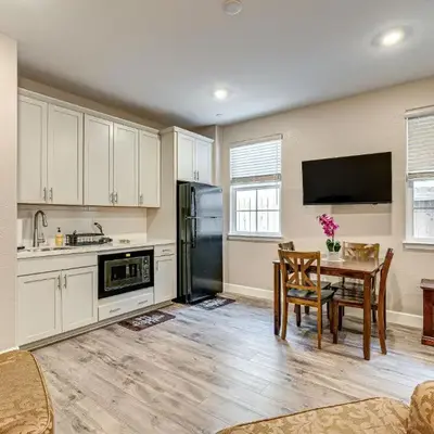 7 Mi to Folsom Lake Sacramento Area Apartment