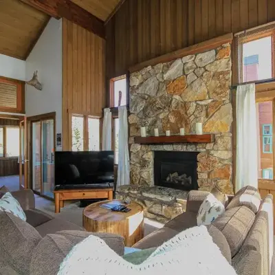 Mountainback 19 Loft Den