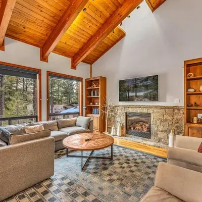 Cozy Truckee Vacation Rental with Fireplace & Deck